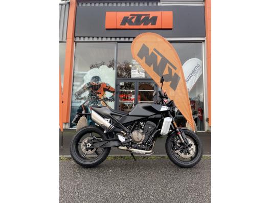 HUSQVARNA SVARTPILEN 801